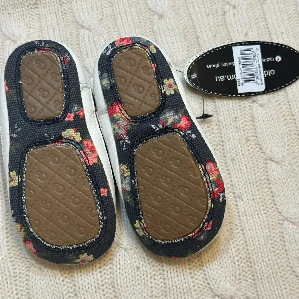 New Old Soles Millennium Tread sz 21 (5) Black floral baby sneakers